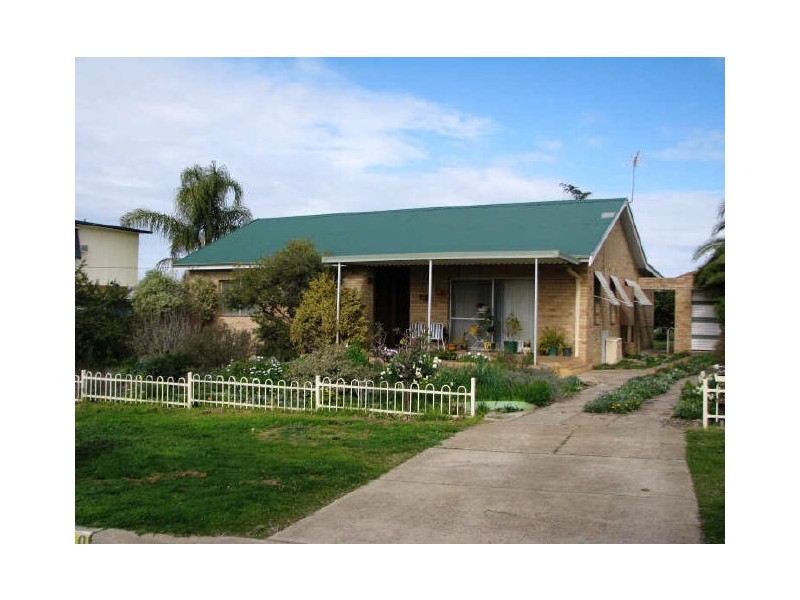 10 John Street, Kooringal NSW 2650