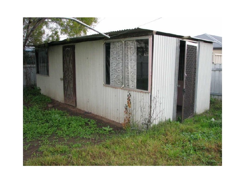 69 McKell Avenue, Mount Austin NSW 2650