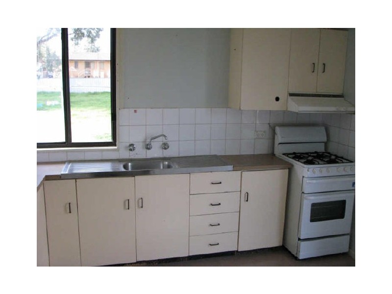 11 Adams Street, Ashmont NSW 2650