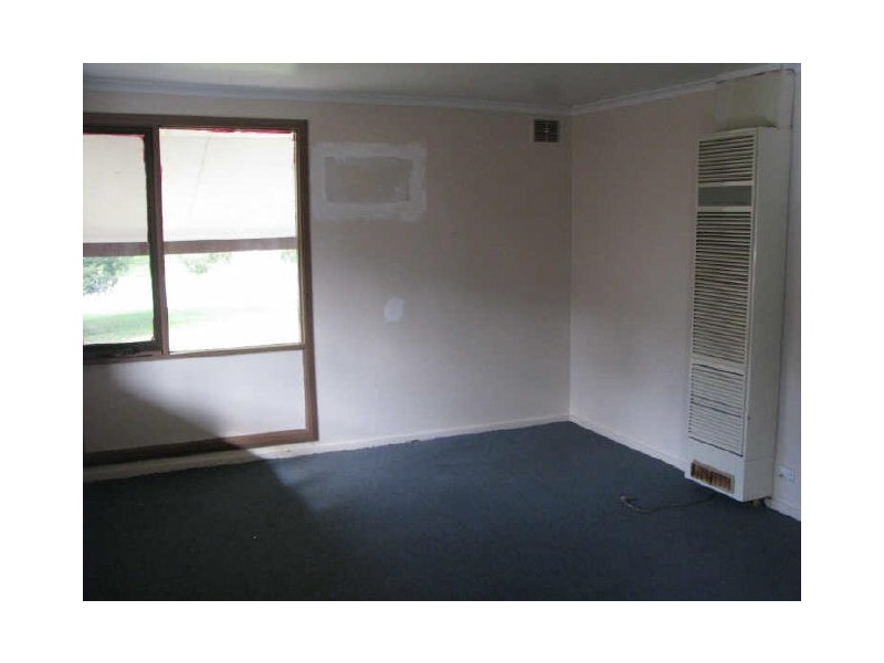 17 Warren Place, Mount Austin NSW 2650