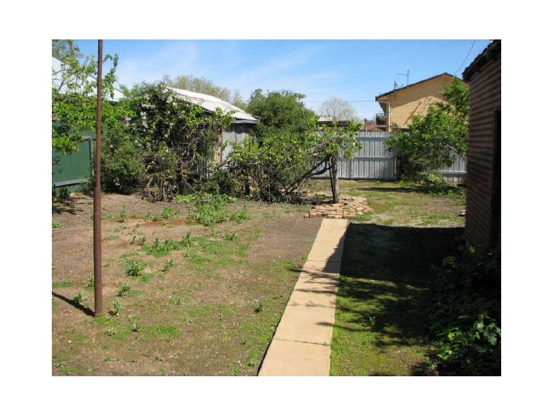 60 Best Street, Wagga Wagga NSW 2650