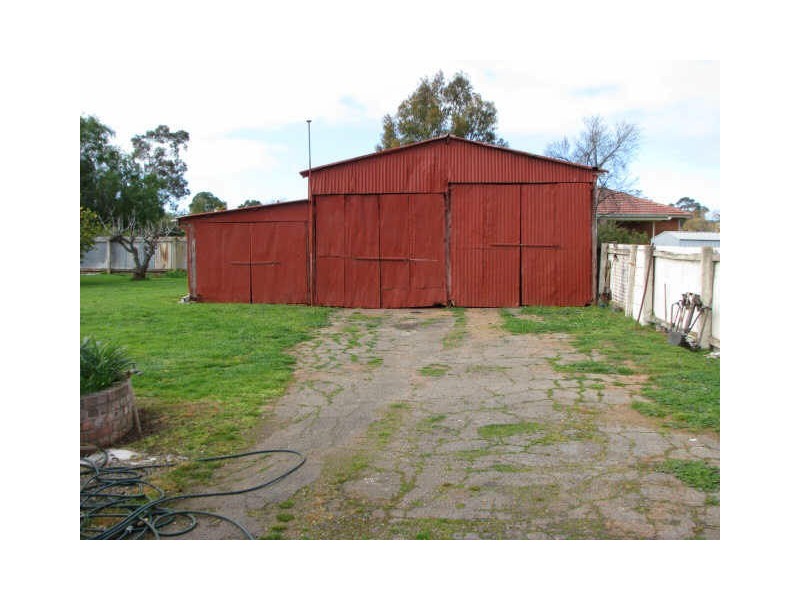 23 Stinson Street, Coolamon NSW 2701