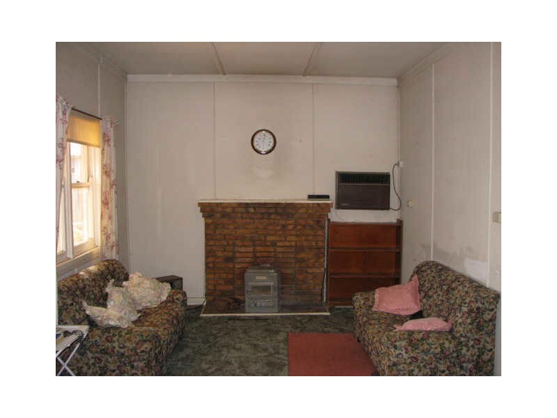 23 Stinson Street, Coolamon NSW 2701