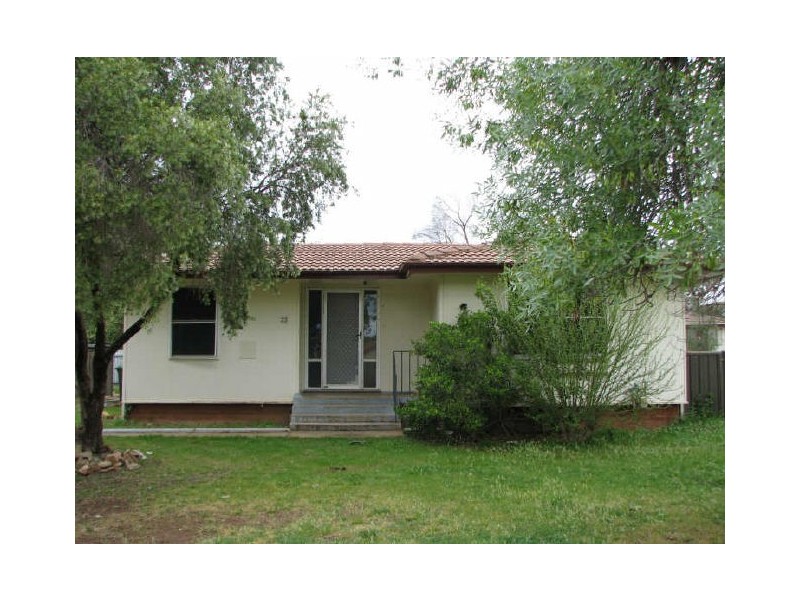 33 Callaghan Street, Ashmont NSW 2650