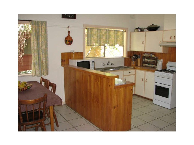 3 Menzies Avenue, Kooringal NSW 2650