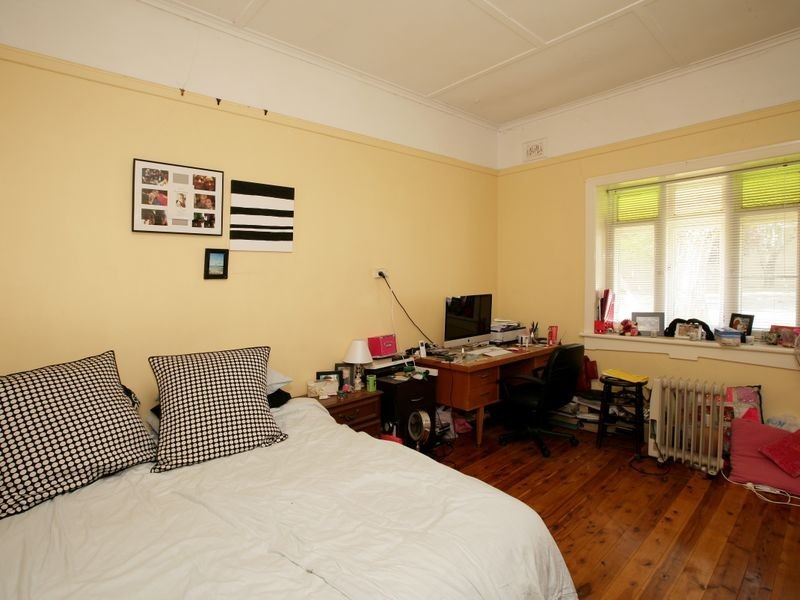 28 Kildare Street, Turvey Park NSW 2650