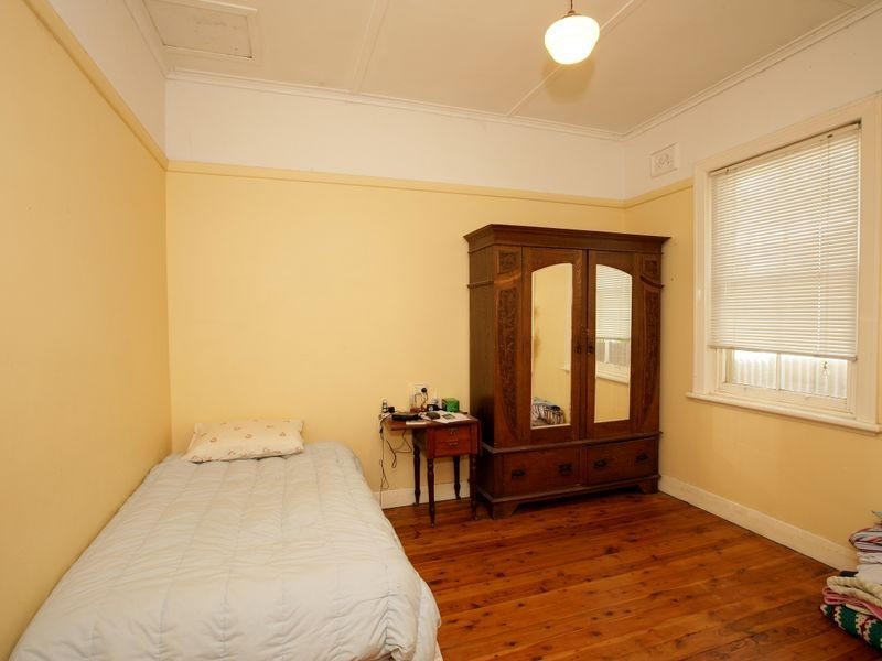 28 Kildare Street, Turvey Park NSW 2650