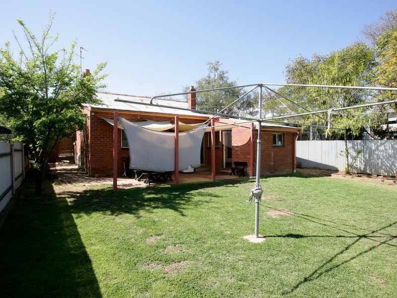 28 Kildare Street, Turvey Park NSW 2650