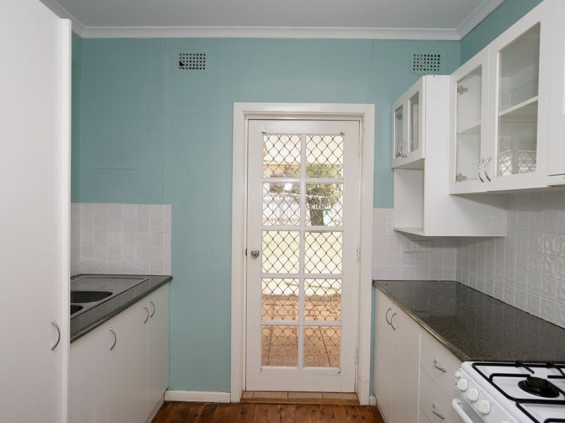62 Blamey Street, Turvey Park NSW 2650