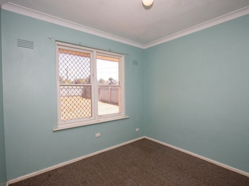 62 Blamey Street, Turvey Park NSW 2650
