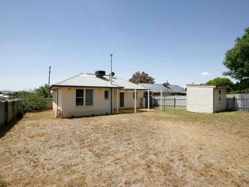 62 Blamey Street, Turvey Park NSW 2650