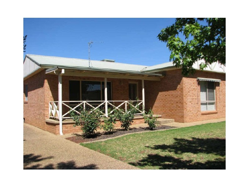 1/396 Lake Albert Road, Kooringal NSW 2650