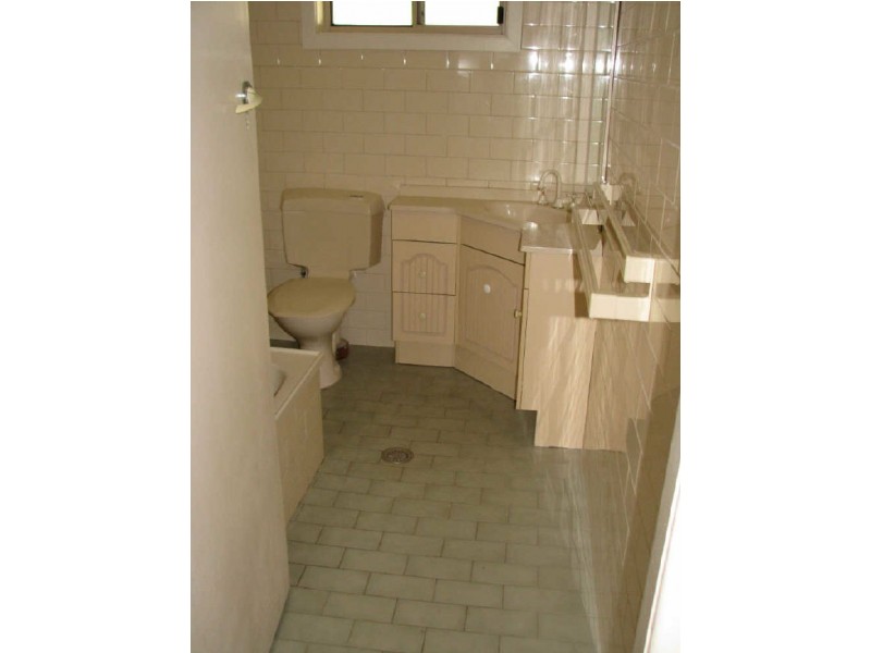 1/396 Lake Albert Road, Kooringal NSW 2650