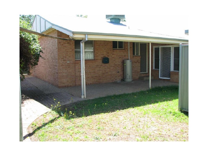 1/396 Lake Albert Road, Kooringal NSW 2650