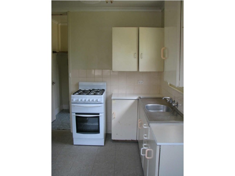 17 Ziegler Avenue, Kooringal NSW 2650