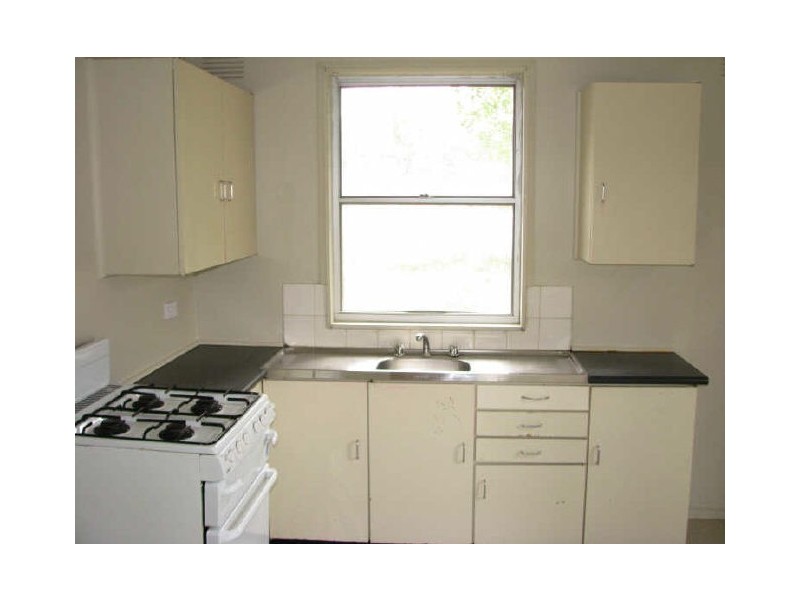 42 Adams Street, Ashmont NSW 2650