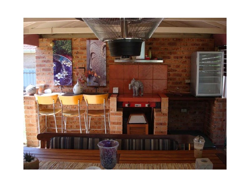 31 Nardoo Street, Glenfield Park NSW 2650