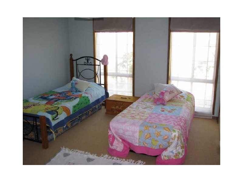 31 Nardoo Street, Glenfield Park NSW 2650