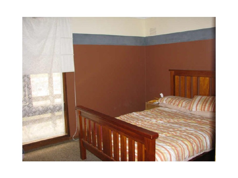 69 Mckell Avenue, Mount Austin NSW 2650