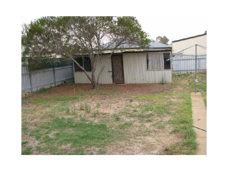 69 Mckell Avenue, Mount Austin NSW 2650