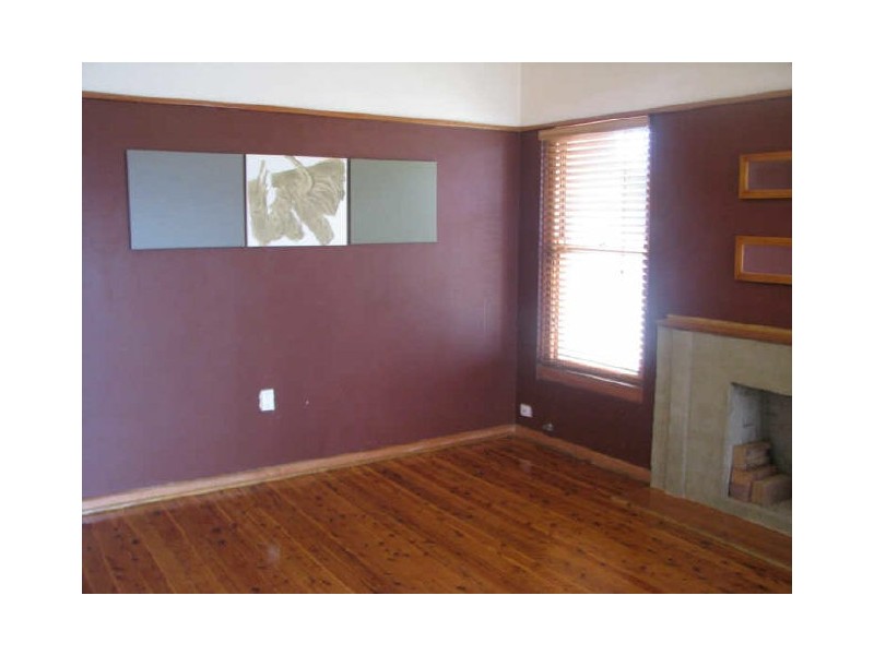 72 Fernleigh Road, Mount Austin NSW 2650