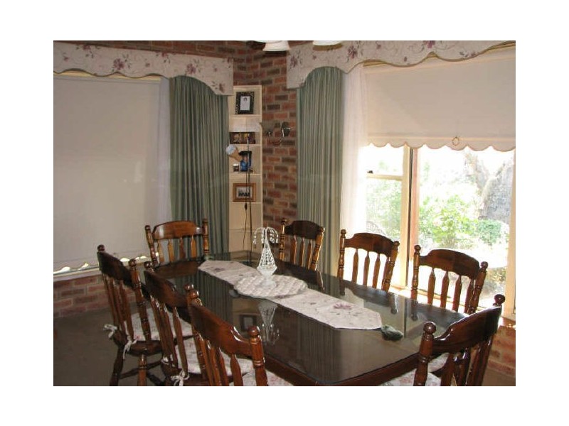 12 Stellway Close, Wagga Wagga NSW 2650