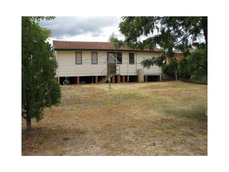 6 Callaghan Street, Ashmont NSW 2650