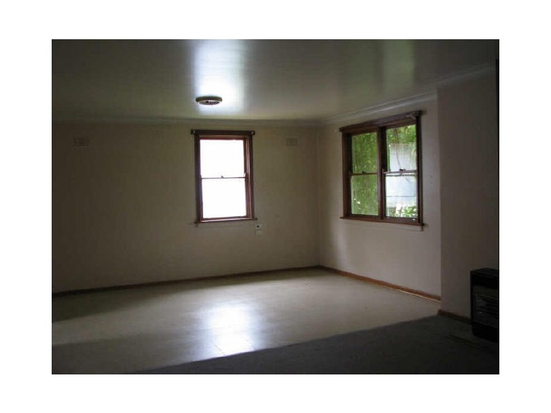 27 Jack Avenue, Mount Austin NSW 2650