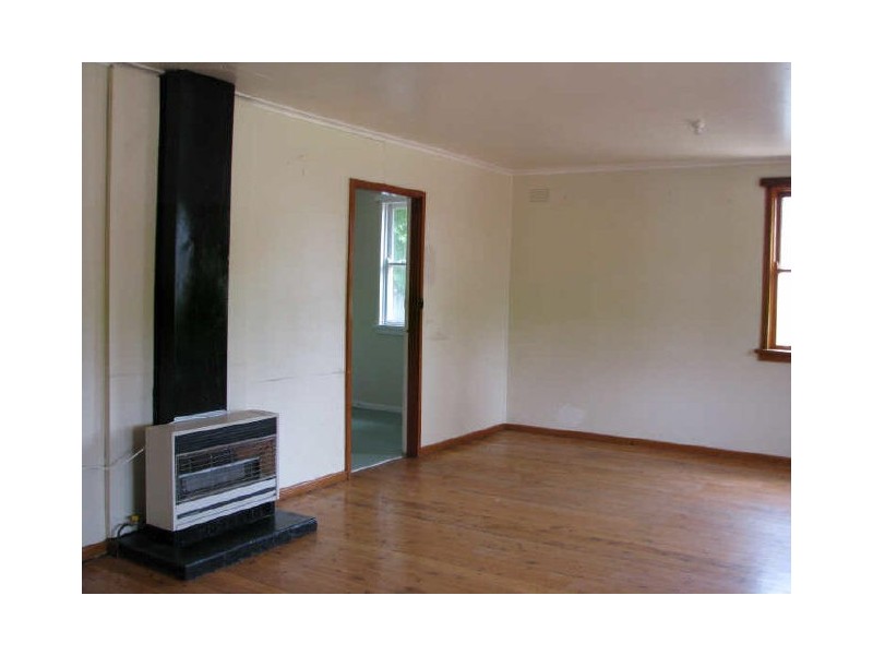 8 Buna Street, Ashmont NSW 2650