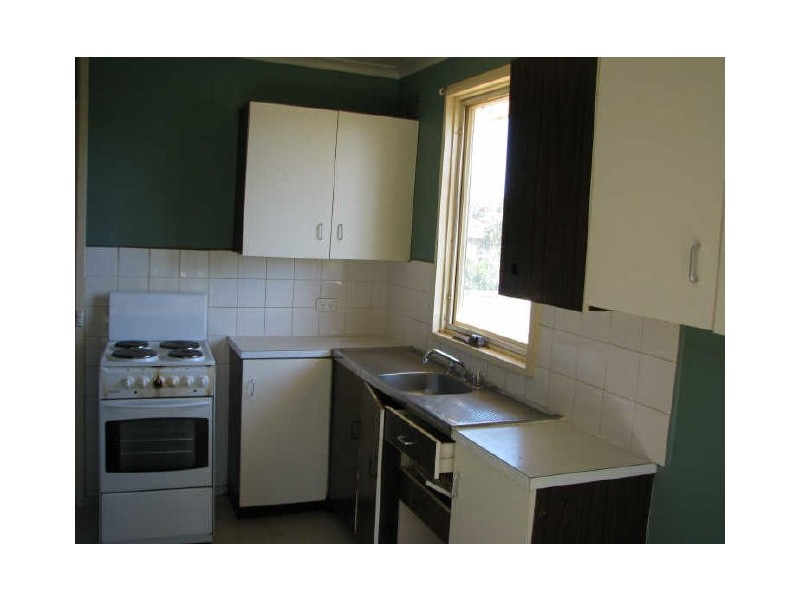 15 Poulton Street, Ashmont NSW 2650