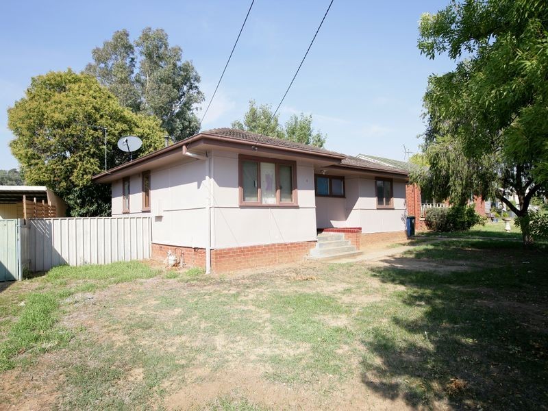 4 Buna Street, Ashmont NSW 2650