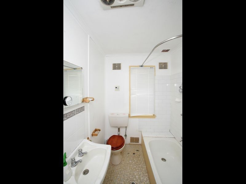 4 Buna Street, Ashmont NSW 2650