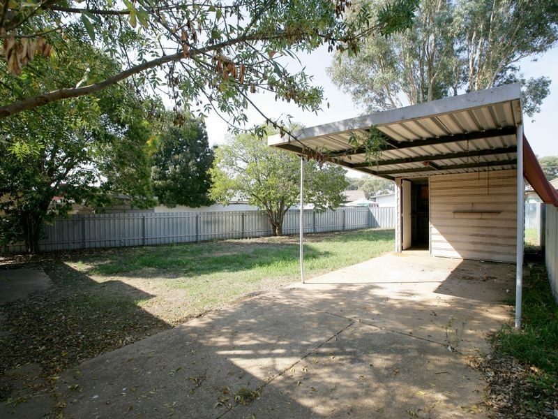 4 Buna Street, Ashmont NSW 2650