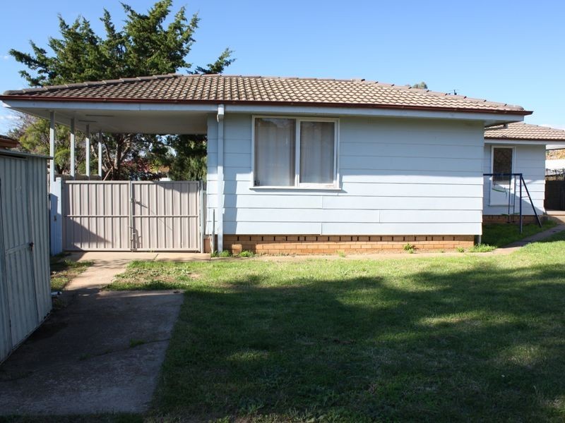 3 Rogers Place, Tolland NSW 2650