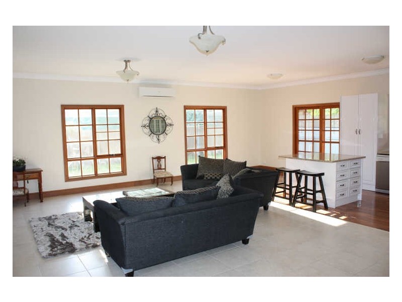 2/17 Craft Street, Lake Albert NSW 2650