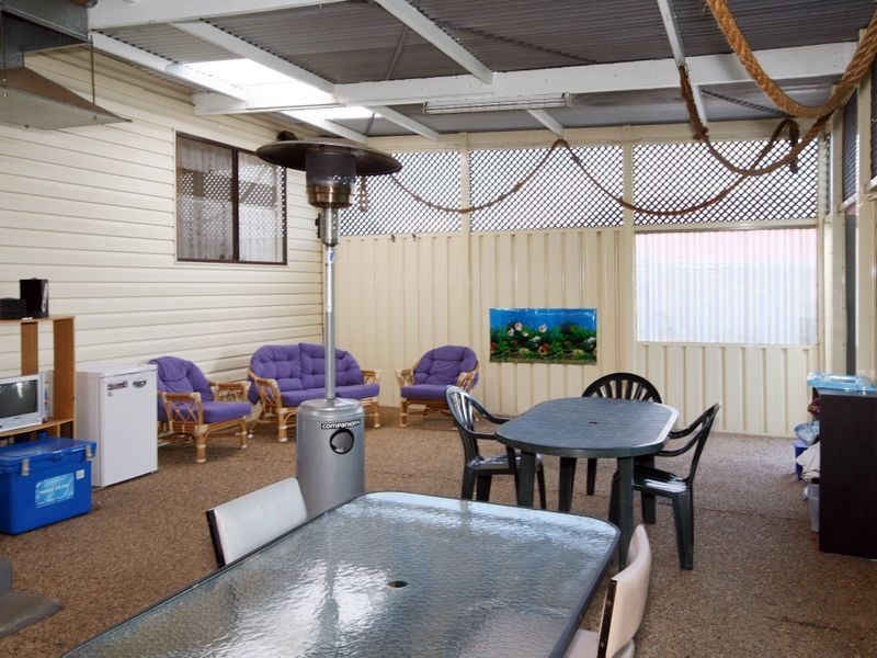 416 Lake Albert Road, Kooringal NSW 2650