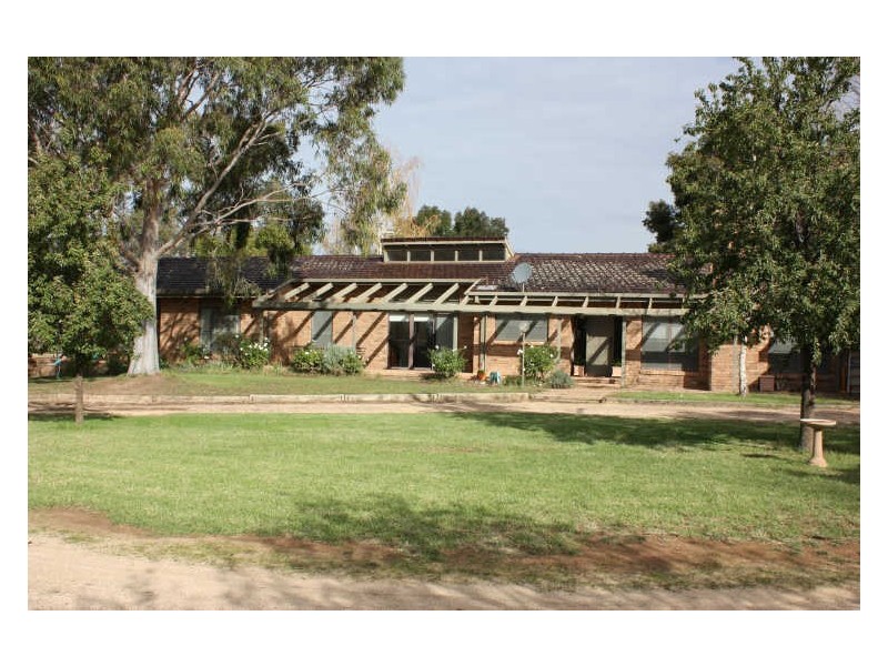 52 Mitchell Road, Lake Albert NSW 2650