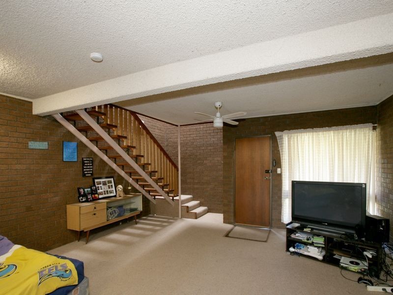 2/7 Nordlingen Drive, Tolland NSW 2650