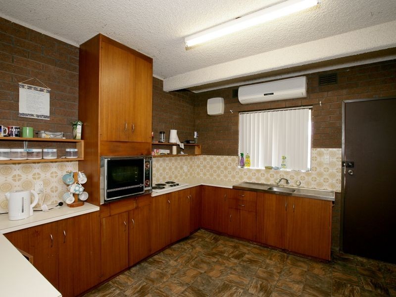 2/7 Nordlingen Drive, Tolland NSW 2650