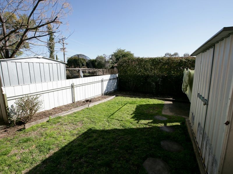 2/7 Nordlingen Drive, Tolland NSW 2650