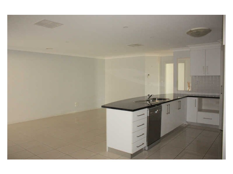 33 Mima Street, Glenfield Park NSW 2650