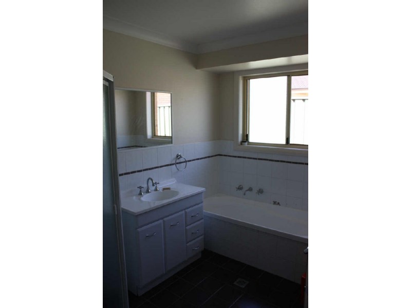 Forest Hill NSW 2651