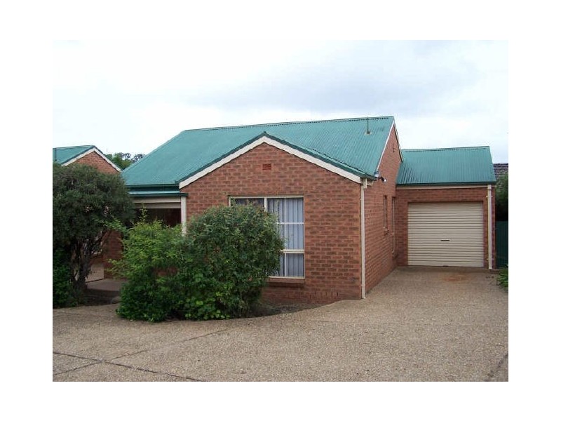 2/35 Kenneally Street, Kooringal NSW 2650