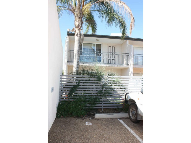 7/65 Crampton Street, Wagga Wagga NSW 2650