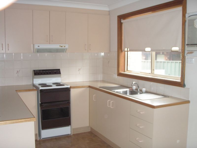 3/35 Kenneally Street, Kooringal NSW 2650