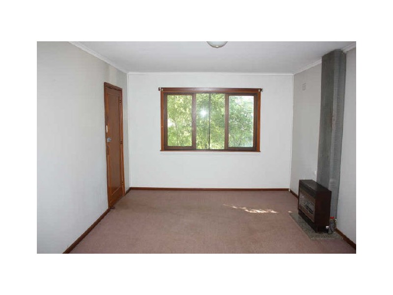 18 Hunter Street, Mount Austin NSW 2650