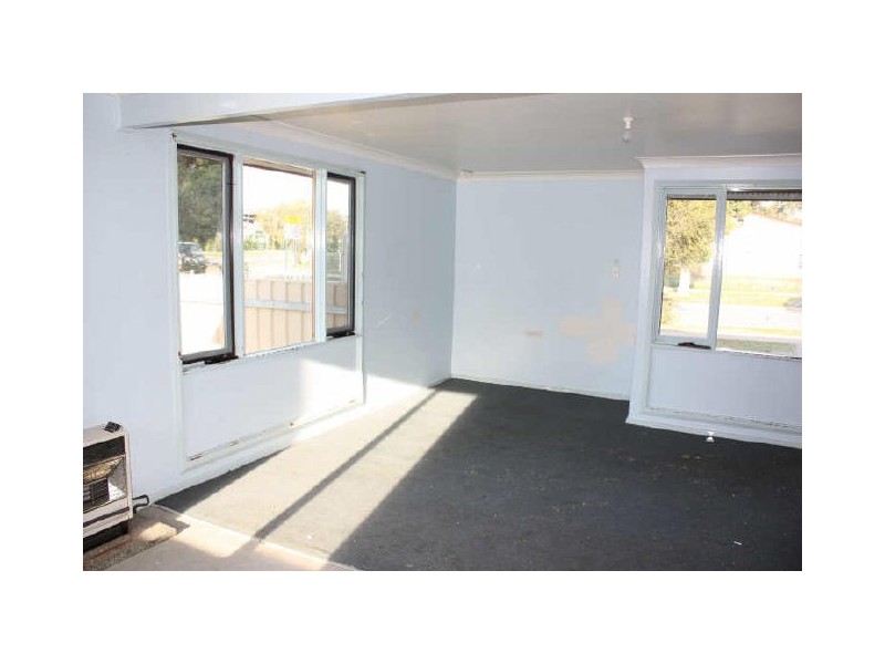 163 Raye Street, Tolland NSW 2650