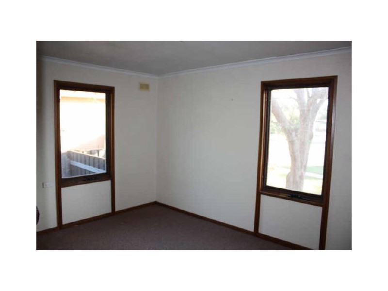 162 Raye Street, Tolland NSW 2650