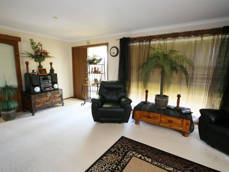 174 Fernleigh Road, Mount Austin NSW 2650