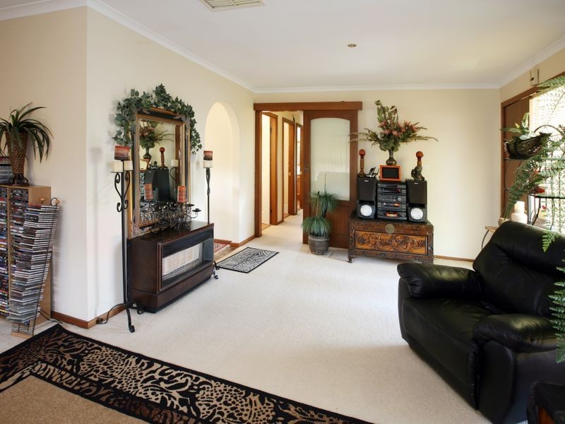 174 Fernleigh Road, Mount Austin NSW 2650